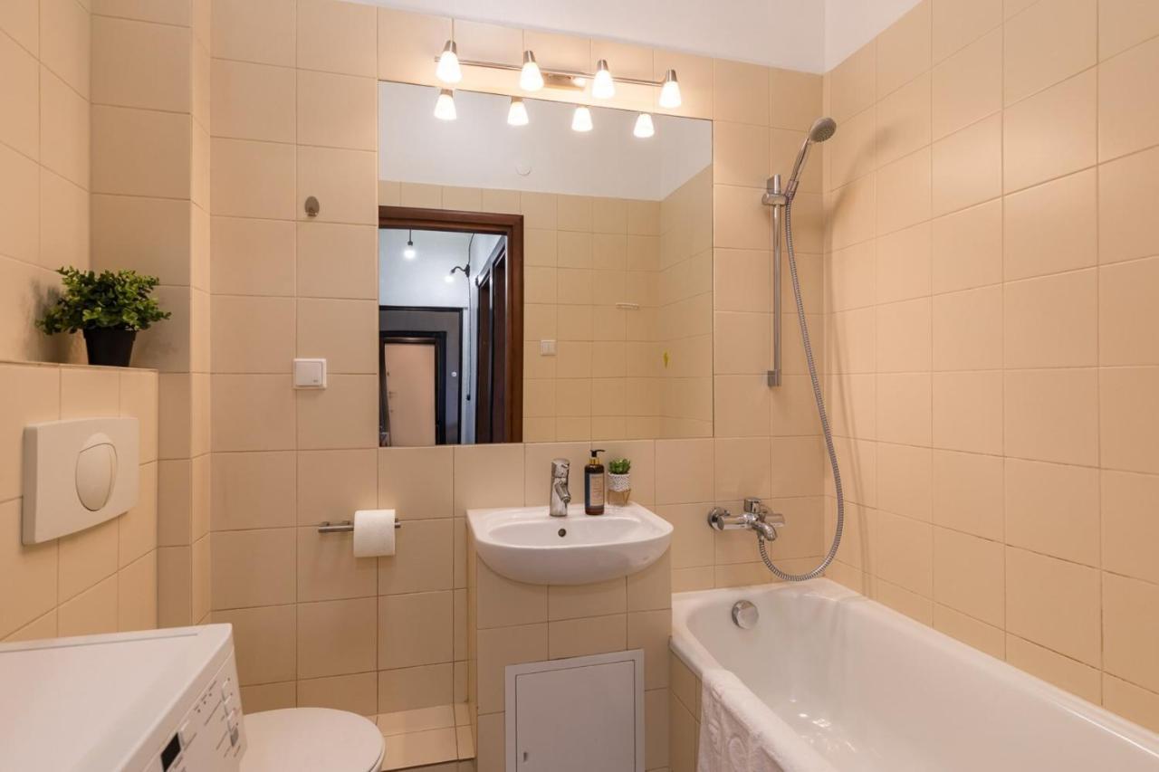 ורשה Rent Like Home - Emilii Plater 47 מראה חיצוני תמונה